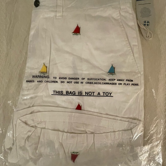 Castaway of Nantucket Embroidered Cisco Shorts. - Picture 5 of 7